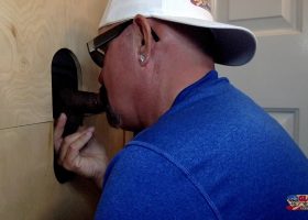 Youthful Cock Gets Sucked At The Gloryhole